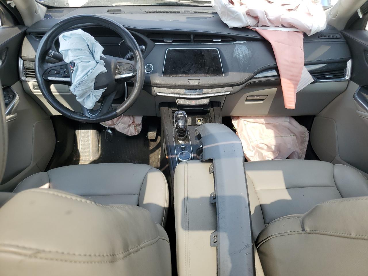 2020 CADILLAC XT4