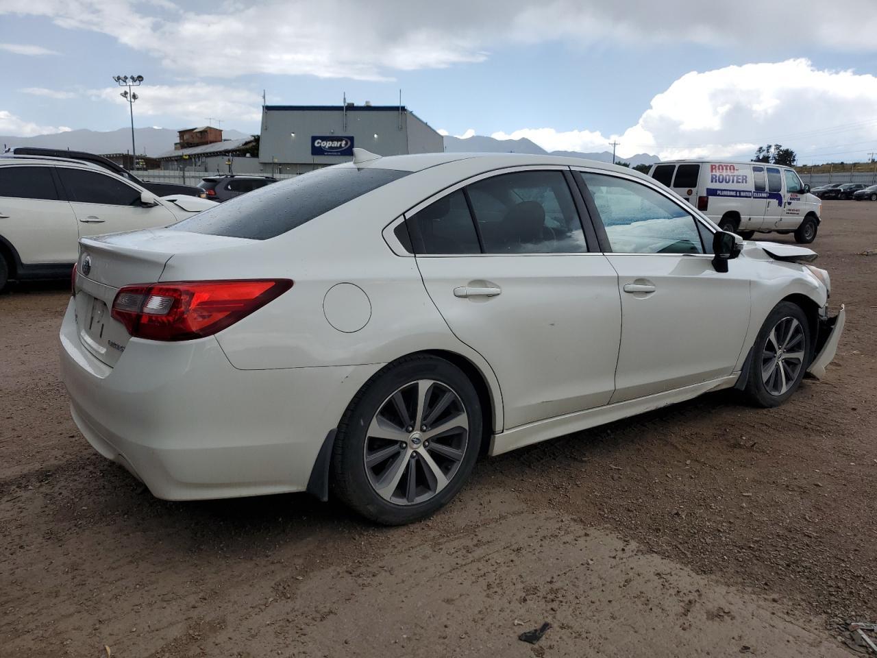 2015 SUBARU Legacy