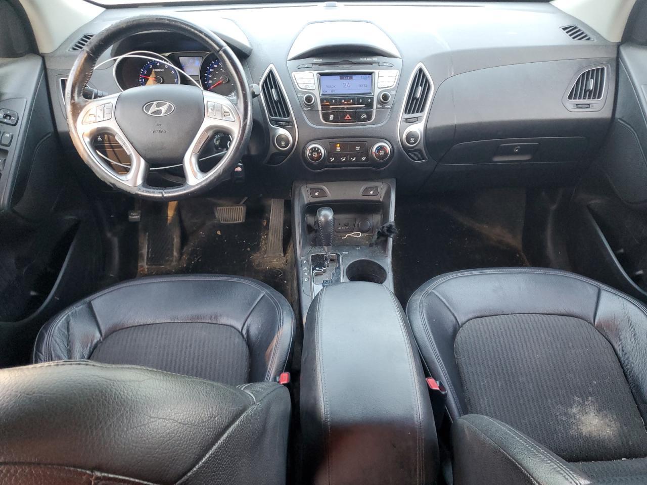 2011 HYUNDAI TUCSON