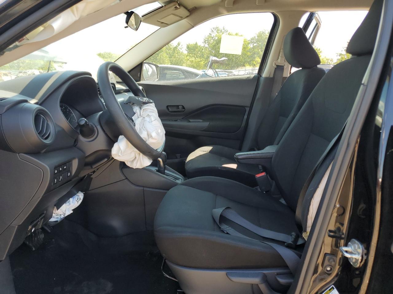 2023 NISSAN KICKS