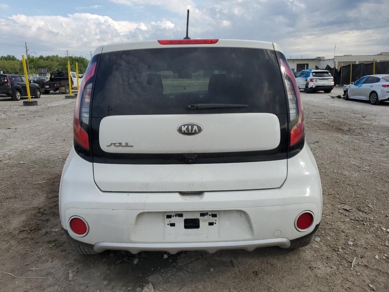2017 KIA SOUL