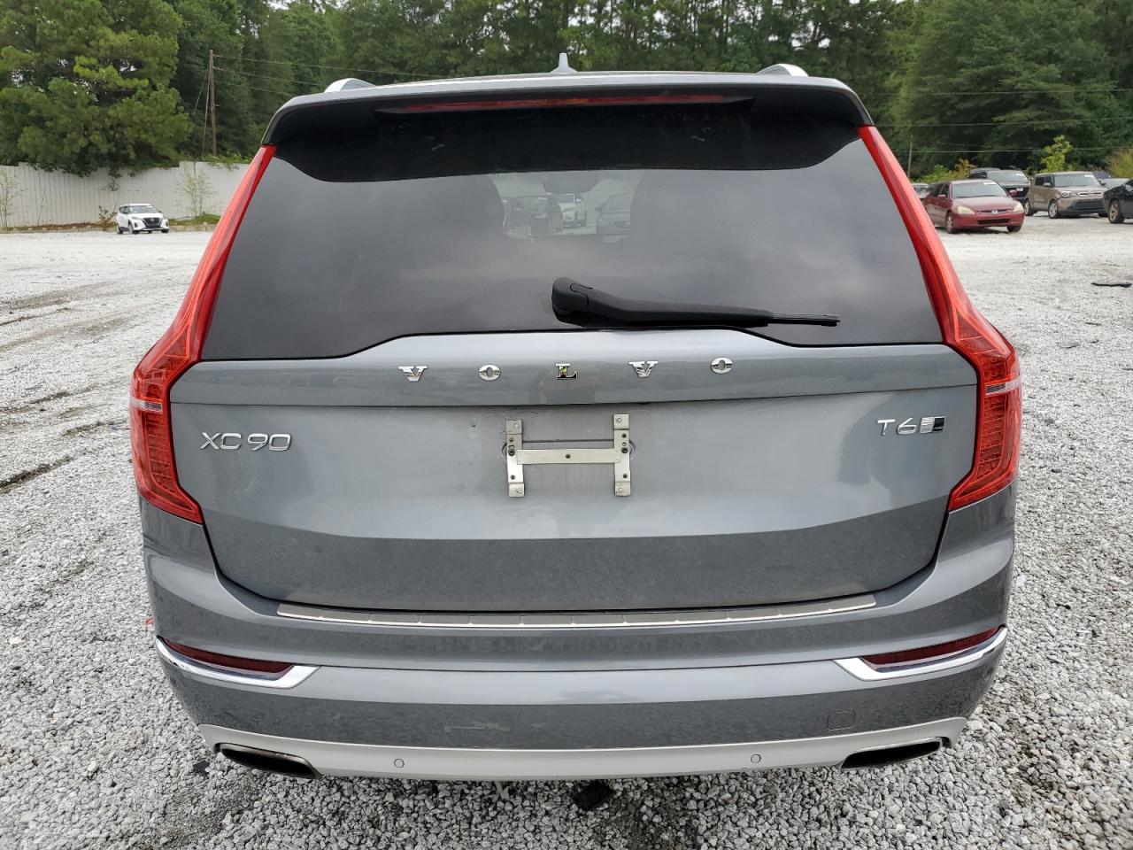 2017 VOLVO XC90