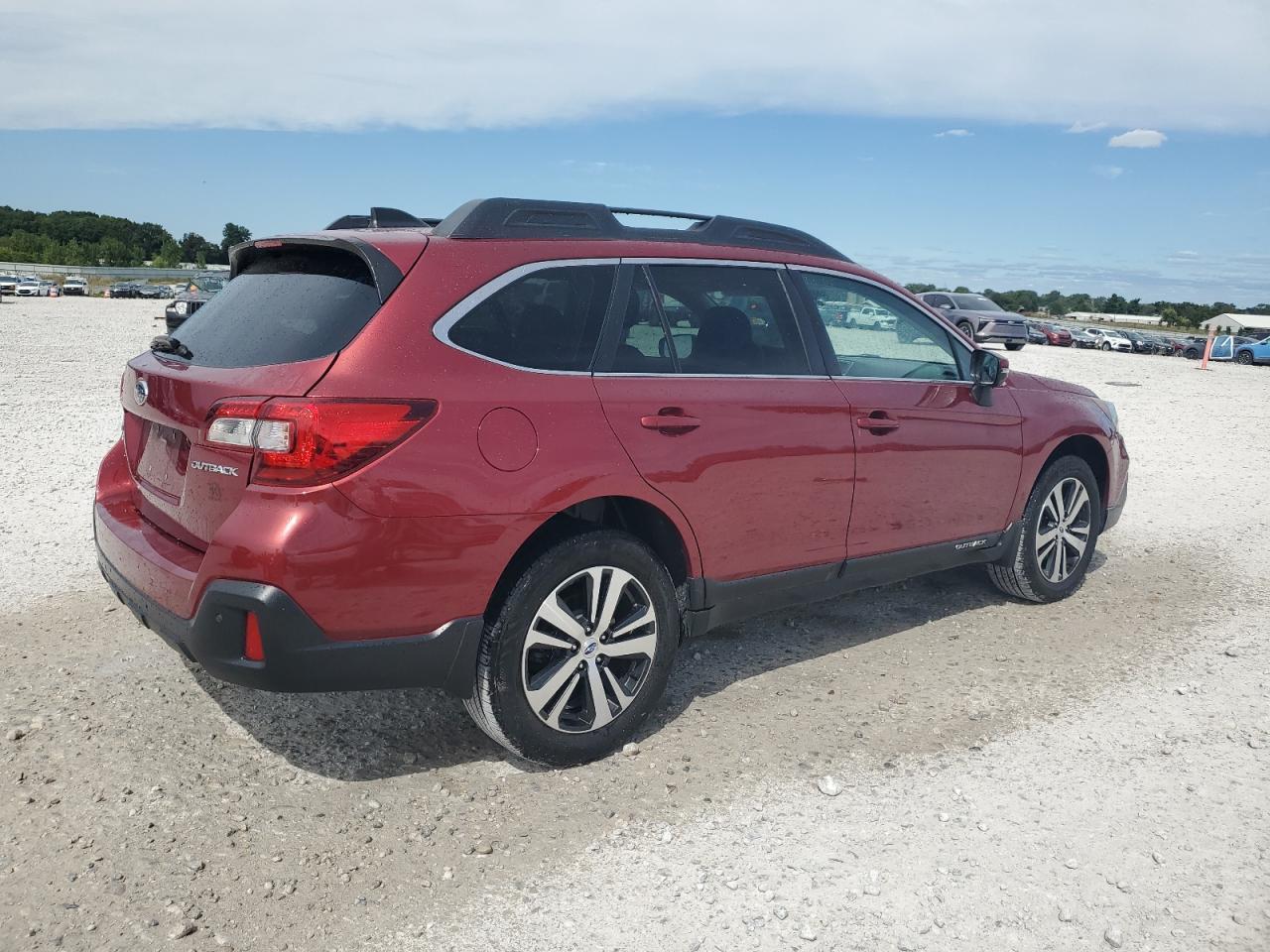 2018 SUBARU Outback