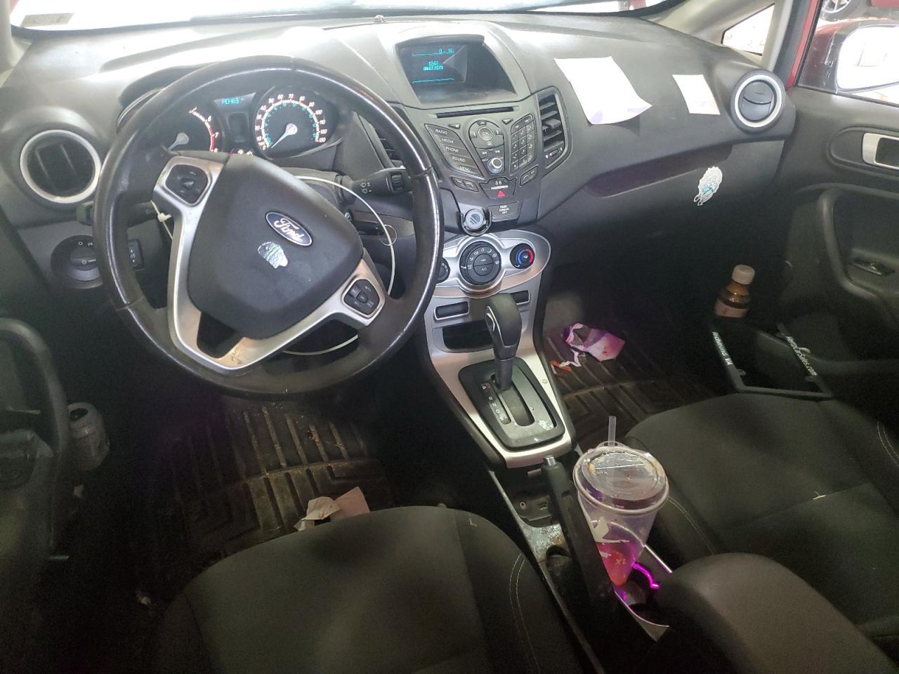 2016 FORD Fiesta