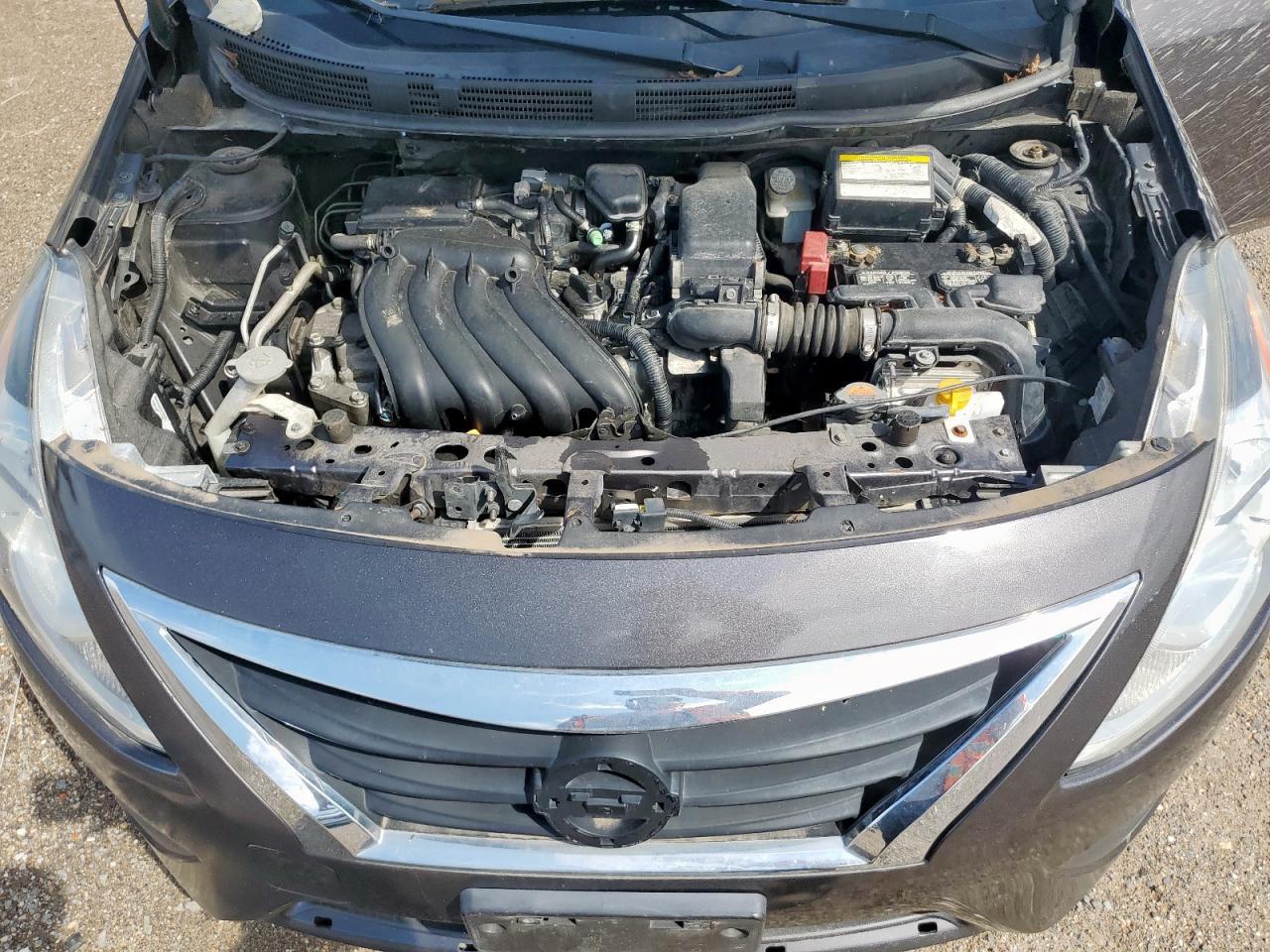 2015 NISSAN VERSA
