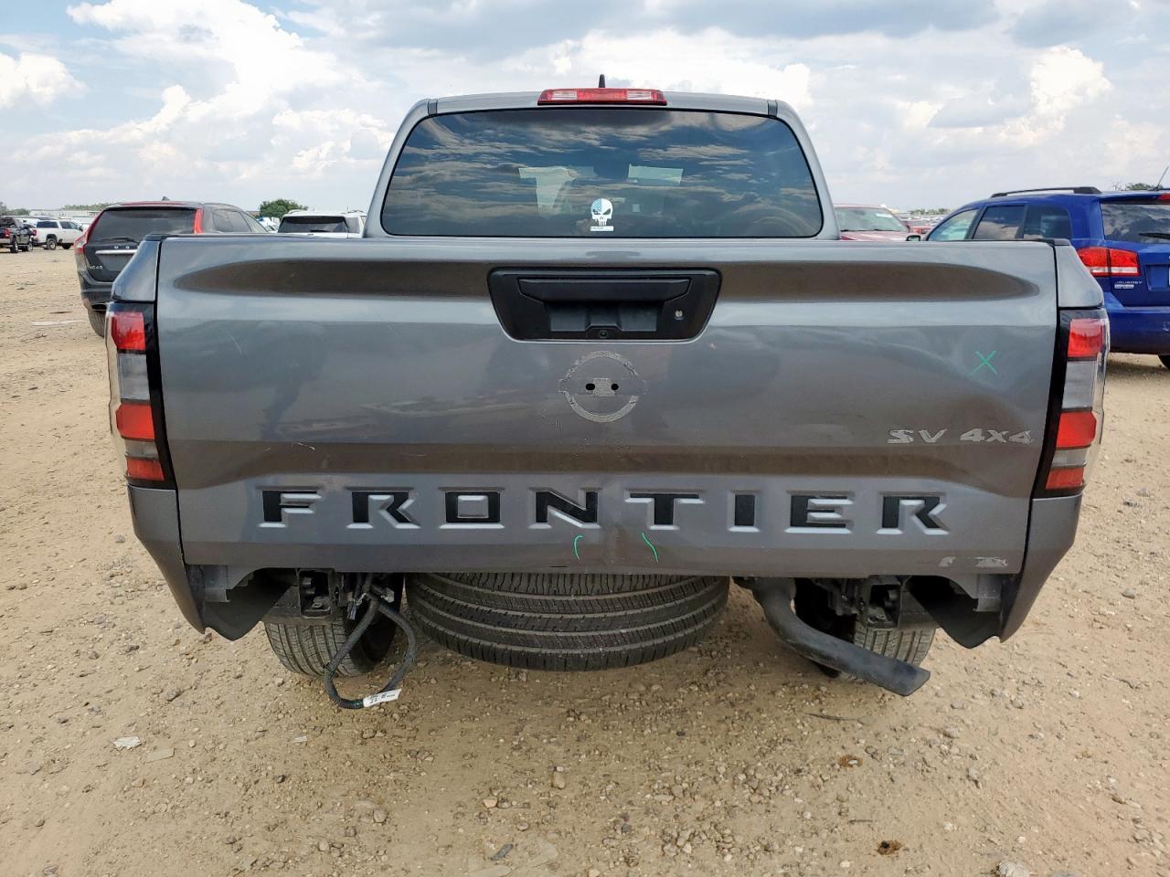 2023 NISSAN Frontier