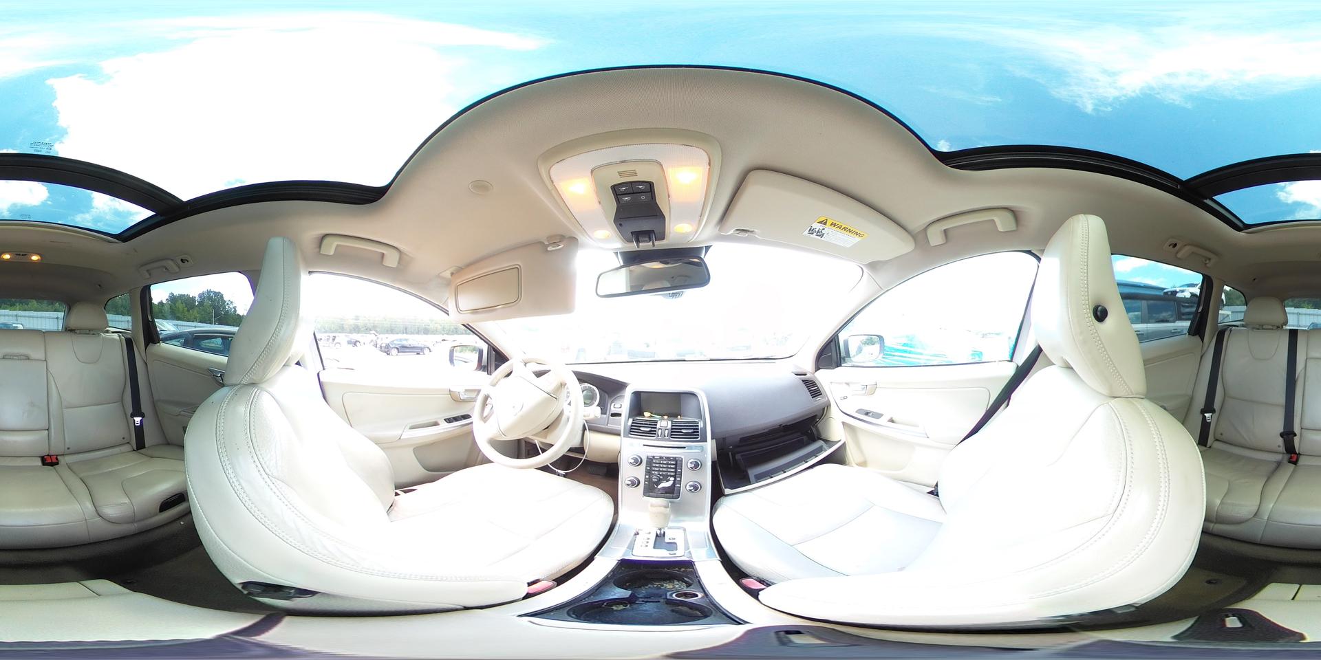 2012 VOLVO XC60