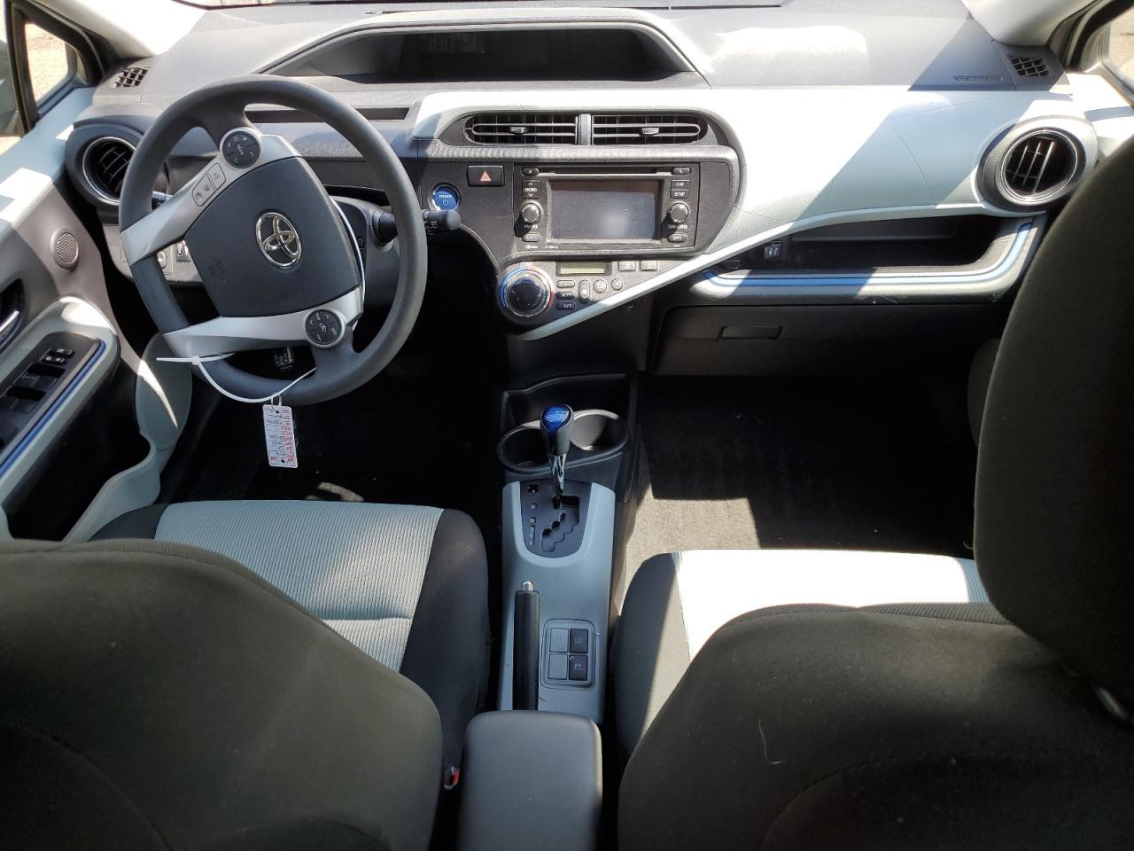 2012 TOYOTA Prius c