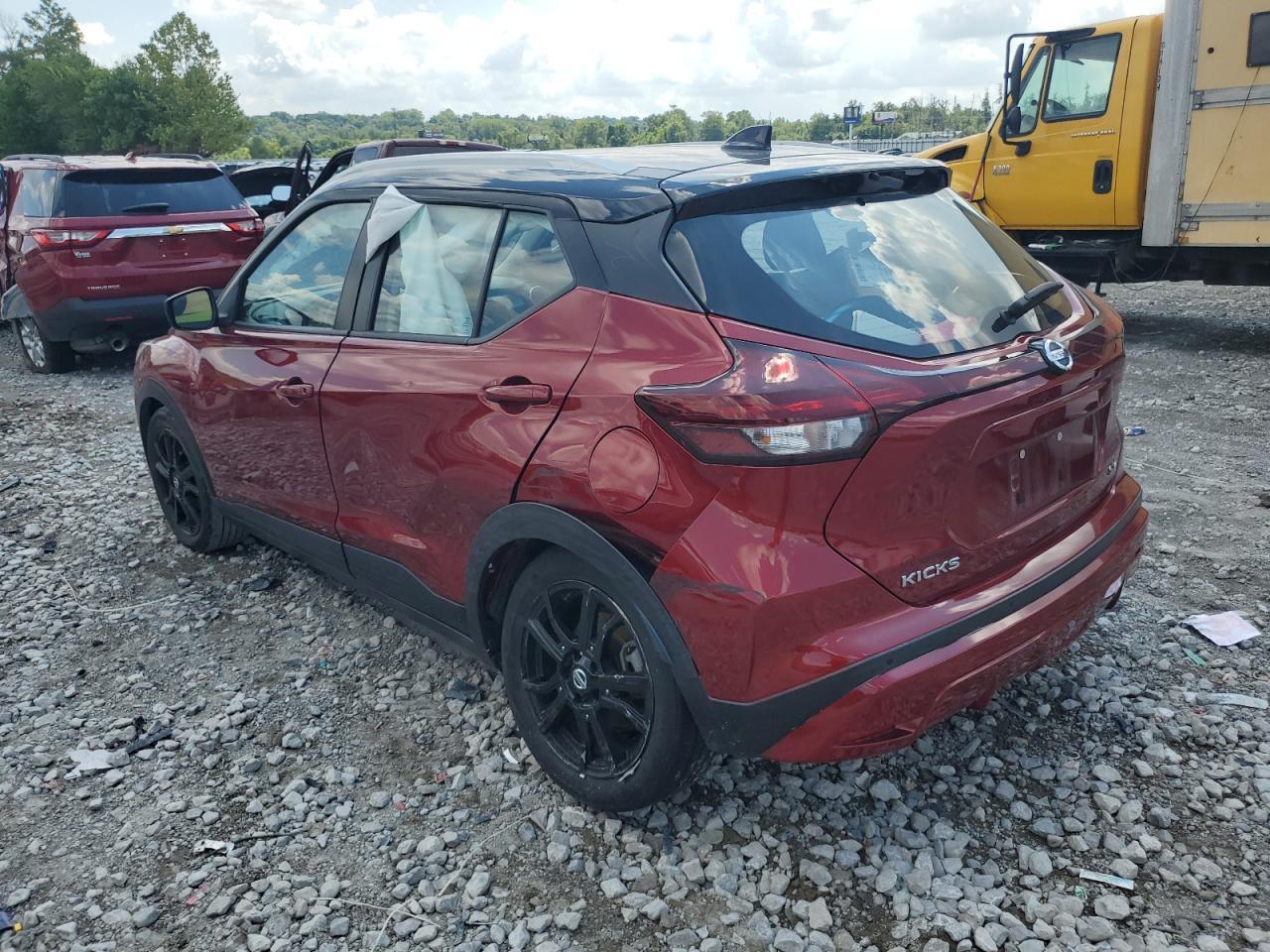 2021 NISSAN KICKS