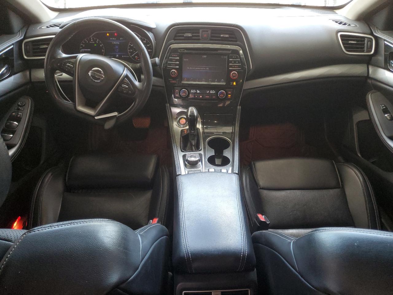 2017 NISSAN Maxima