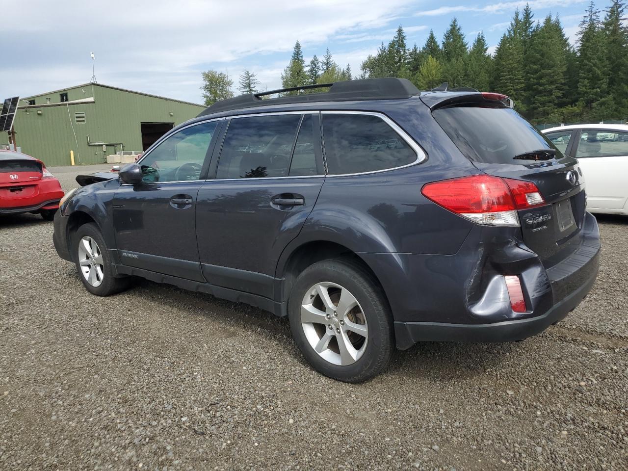 2013 SUBARU Outback