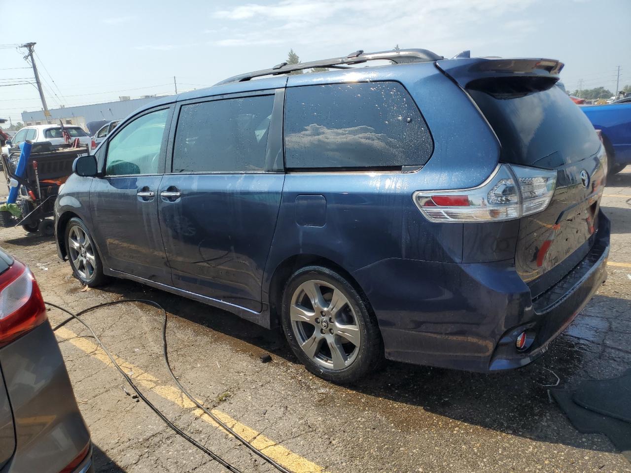 2018 TOYOTA SIENNA