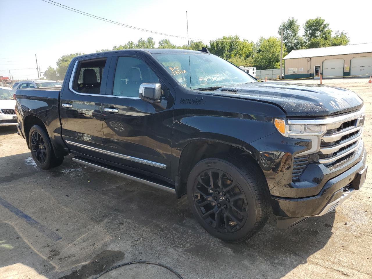 2025 CHEVROLET Silverado