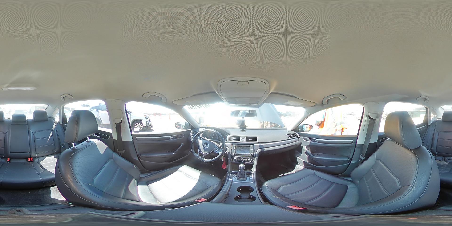 2017 VOLKSWAGEN Passat