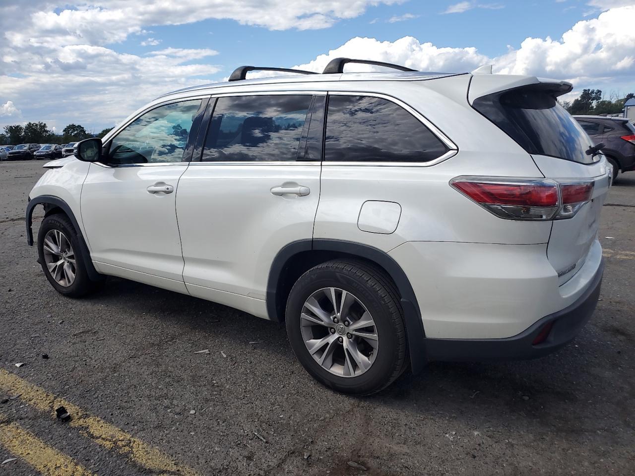 2015 TOYOTA HIGHLANDER