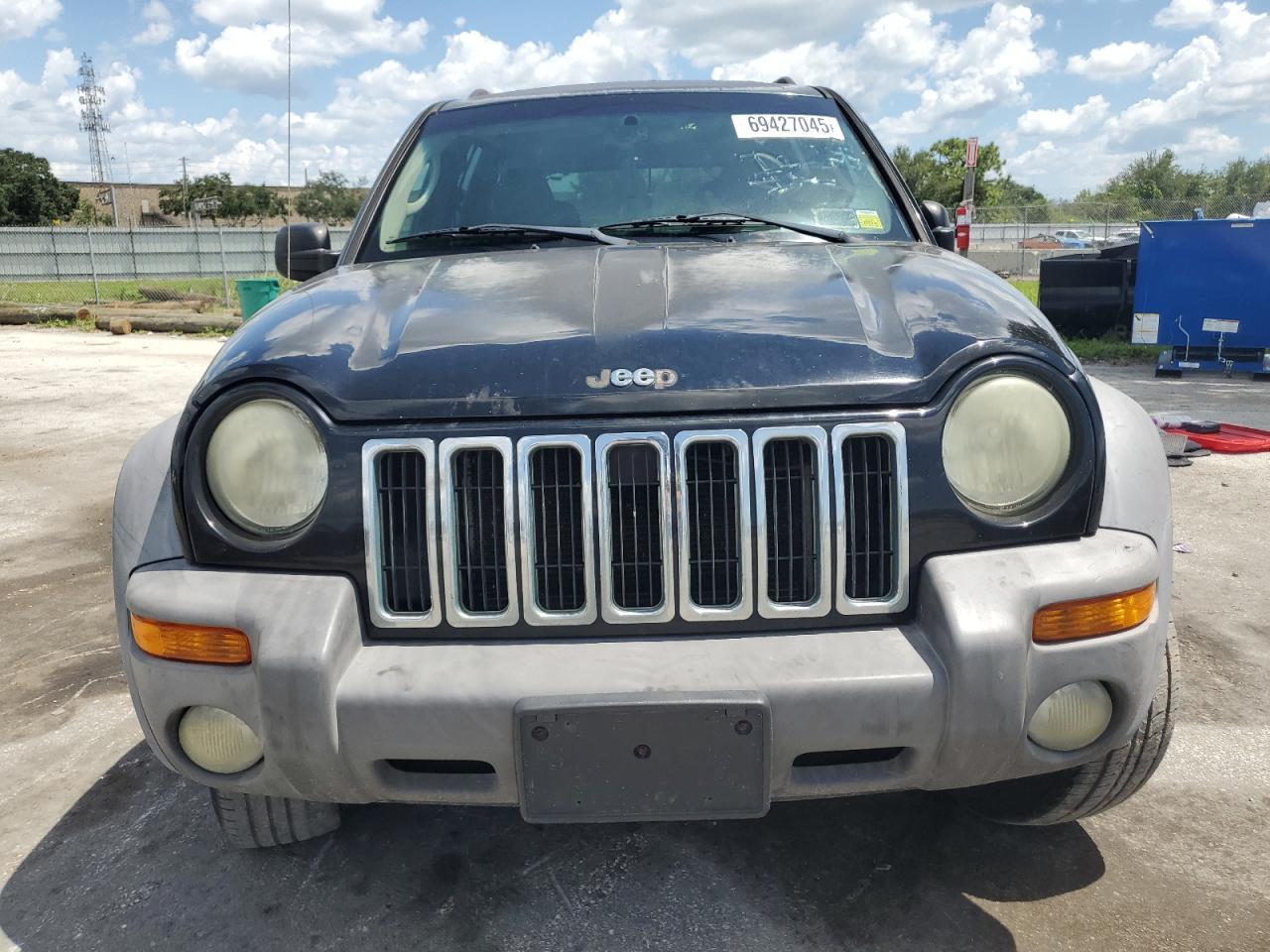 2004 JEEP Liberty