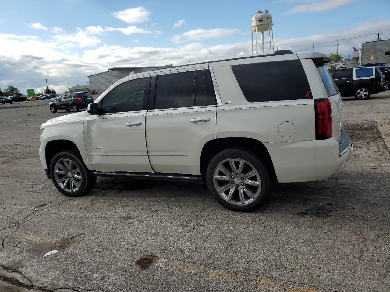 2016 CHEVROLET Tahoe