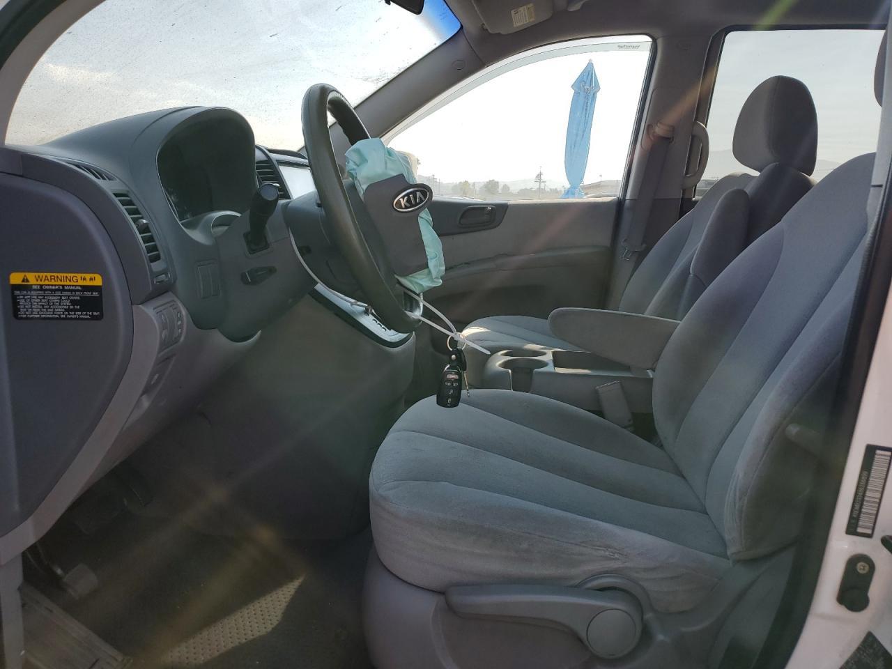 2008 KIA SEDONA