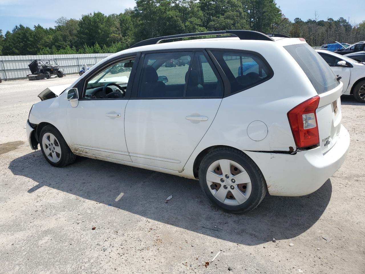 2009 KIA RONDO