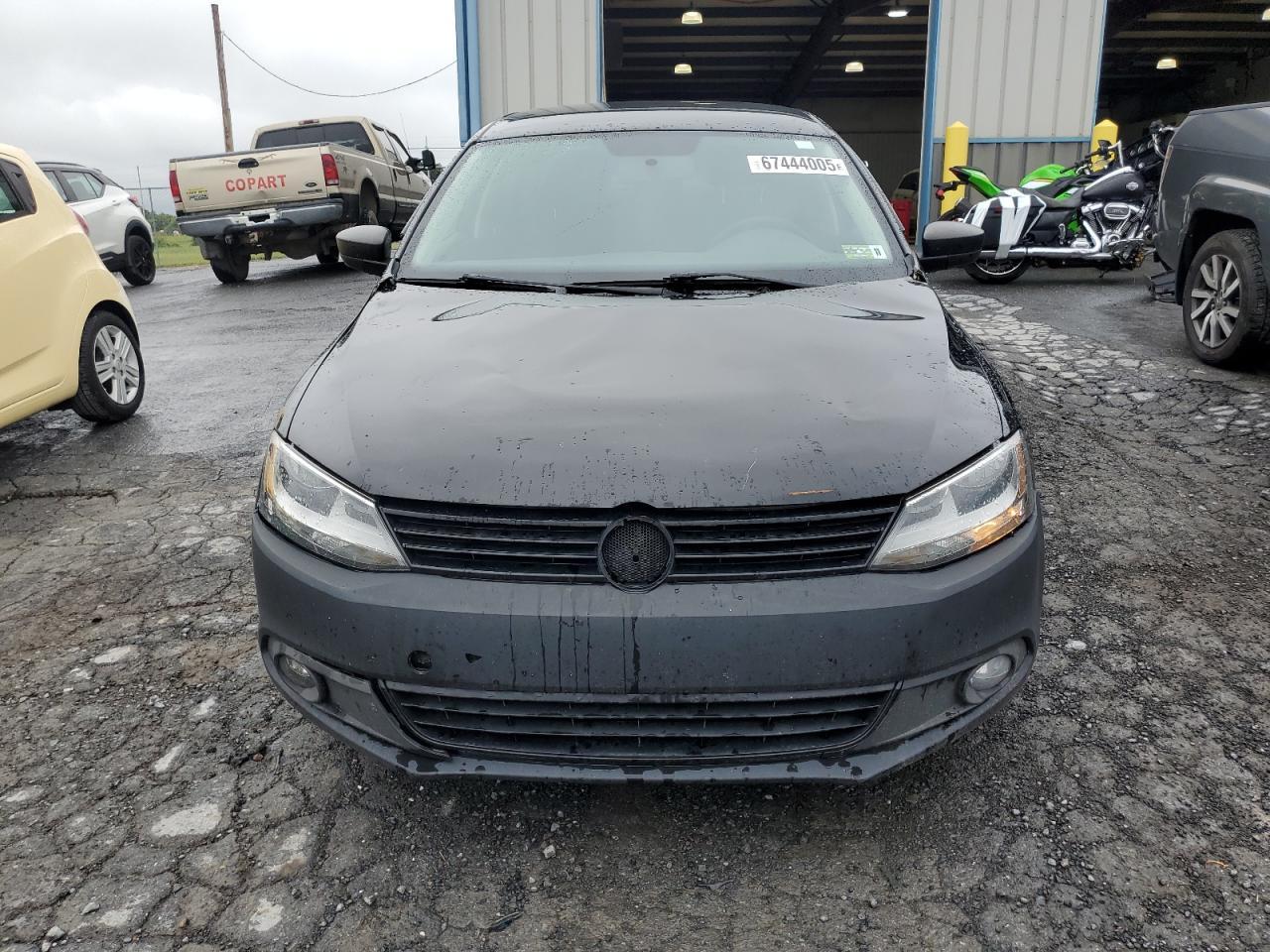 2011 VOLKSWAGEN JETTA