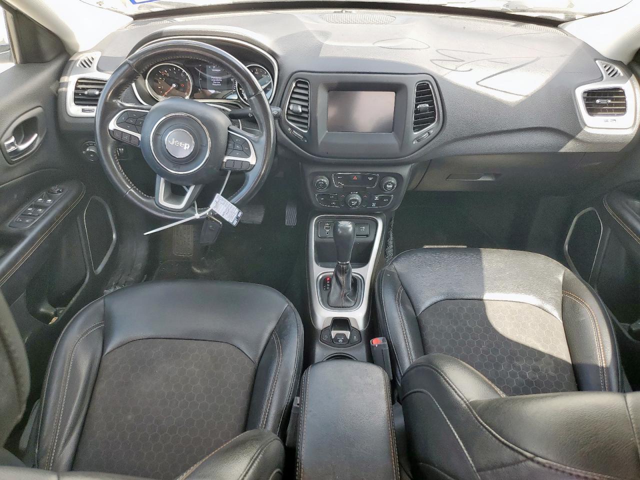 2020 JEEP Compass