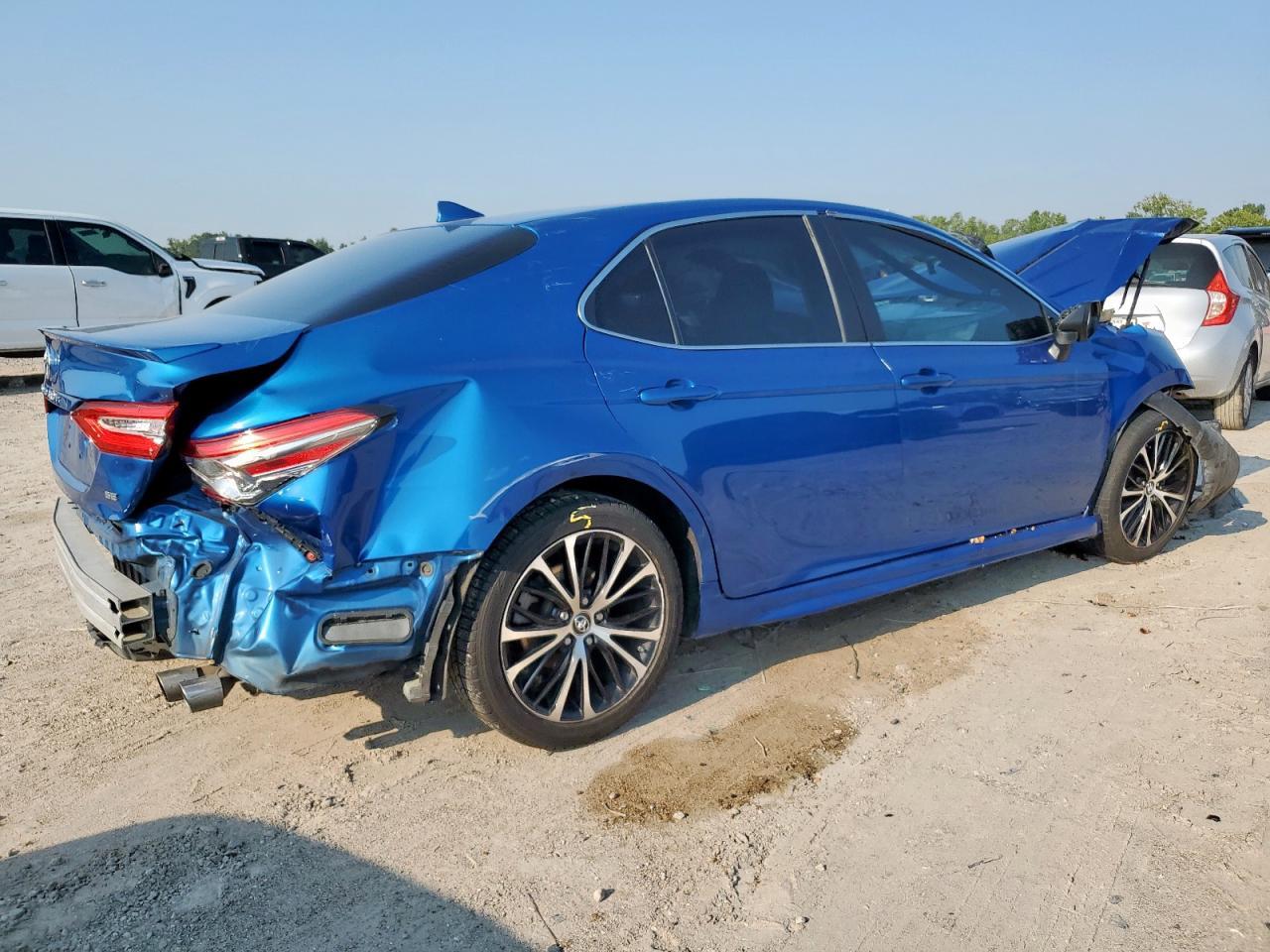 2019 TOYOTA CAMRY