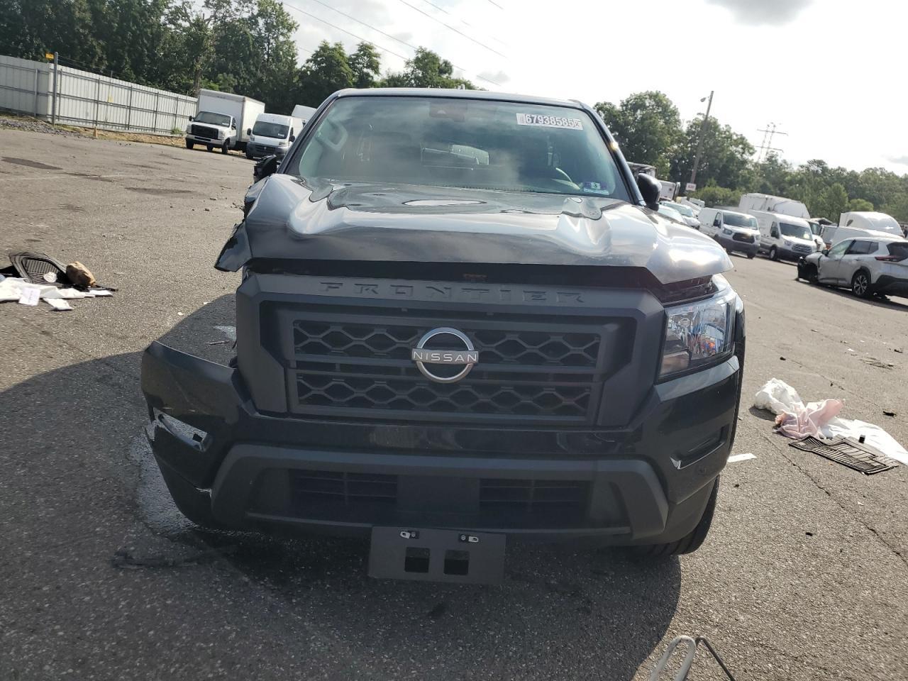 2024 NISSAN Frontier