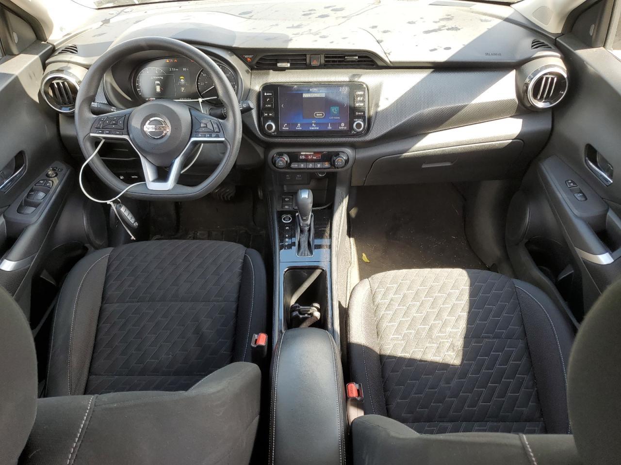 2021 NISSAN KICKS