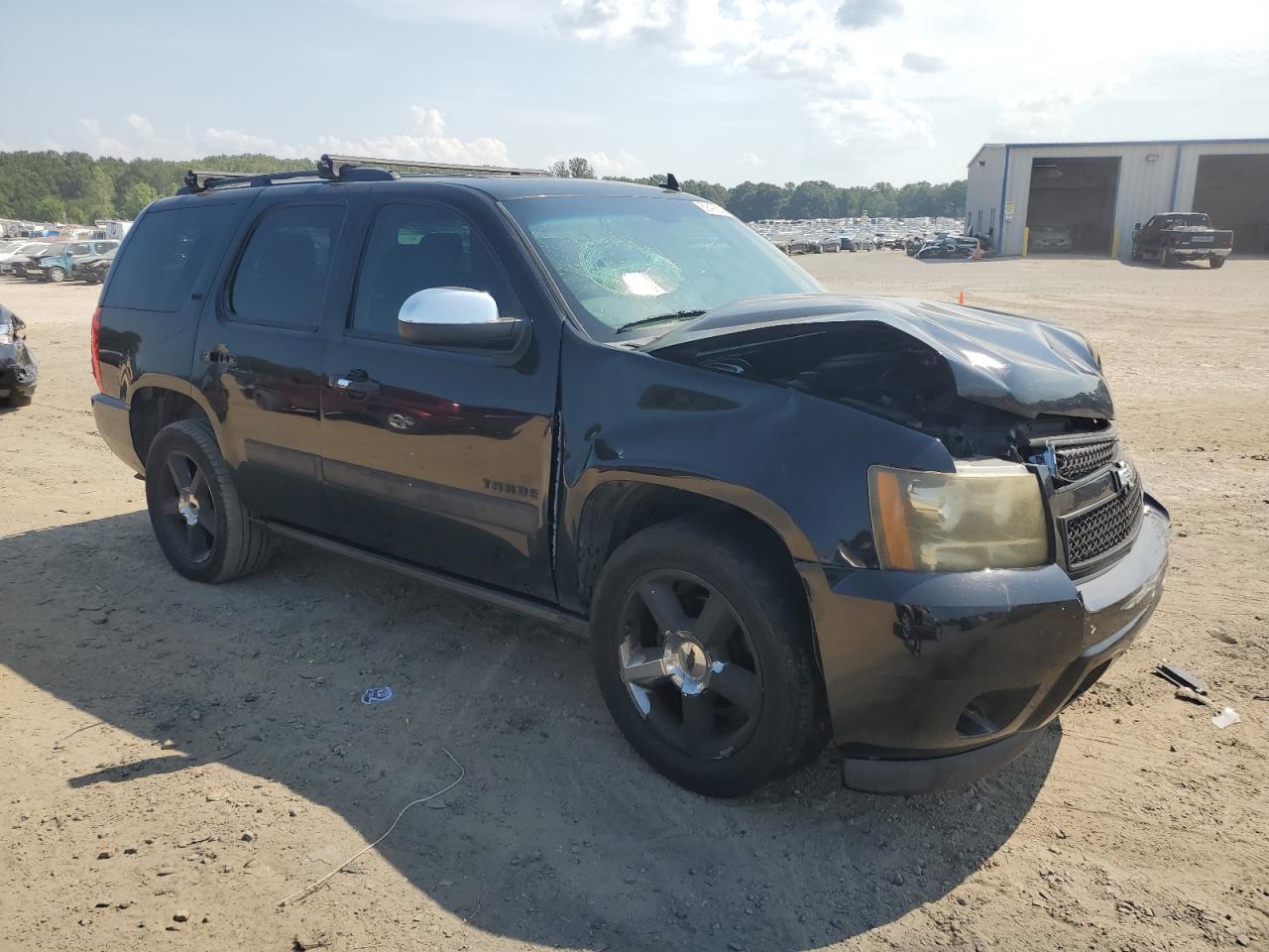 2011 CHEVROLET Tahoe