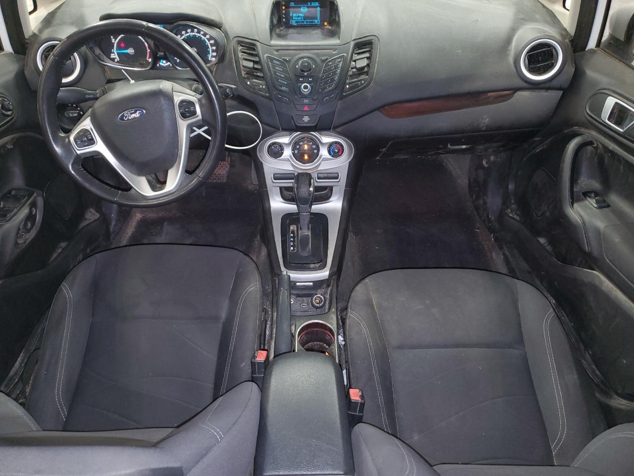 2015 FORD Fiesta