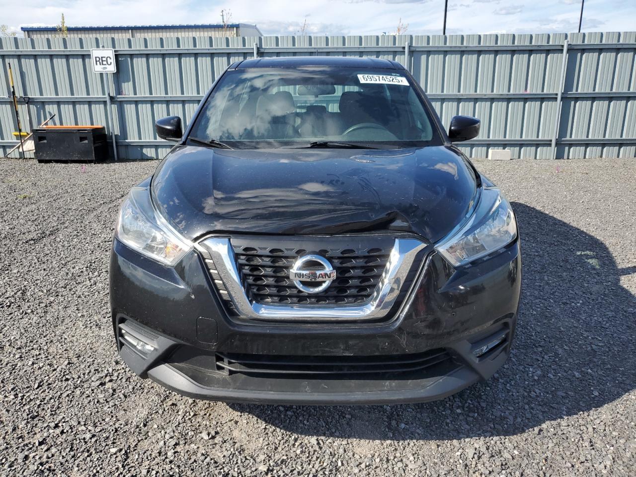 2018 NISSAN KICKS