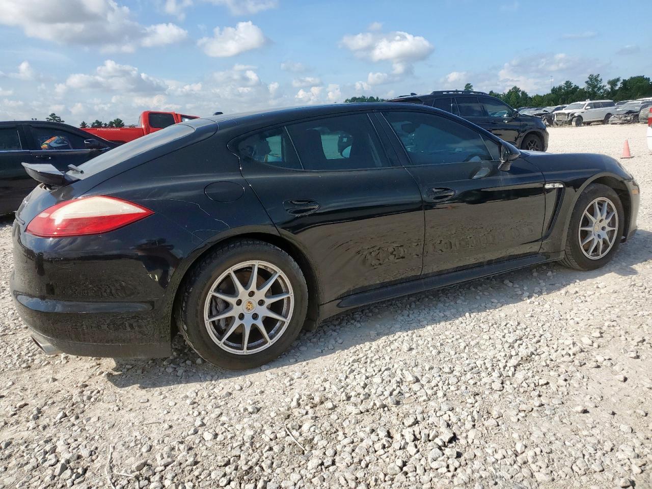 2012 PORSCHE Panamera
