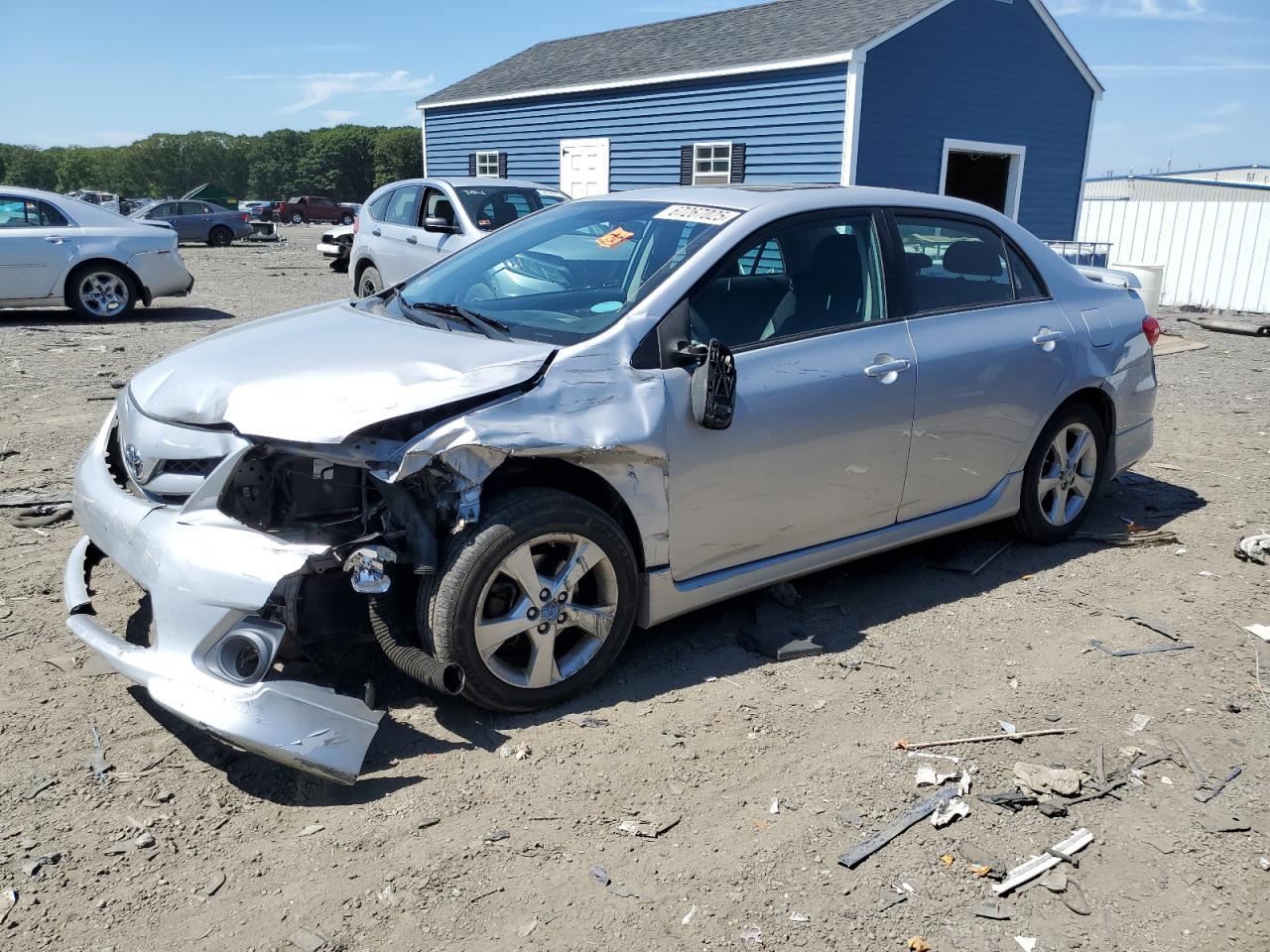 2011 TOYOTA COROLLA