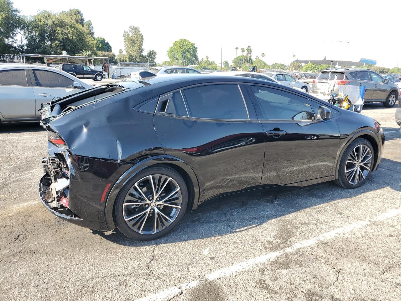 2024 TOYOTA PRIUS