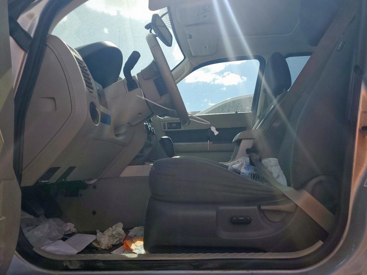 2009 FORD ESCAPE