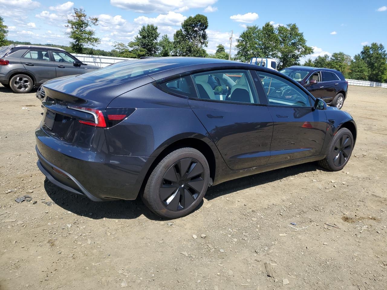 2025 TESLA MODEL 3