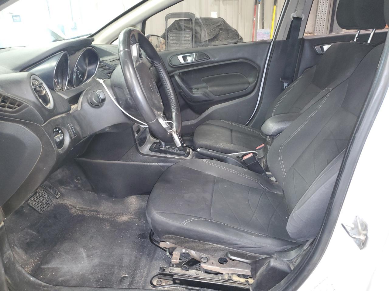 2015 FORD Fiesta