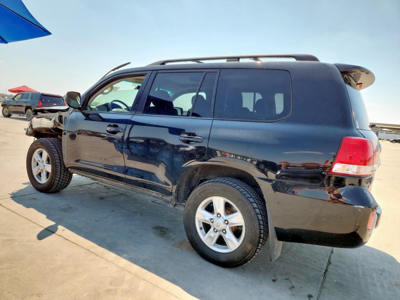 2011 TOYOTA LAND CRUISER