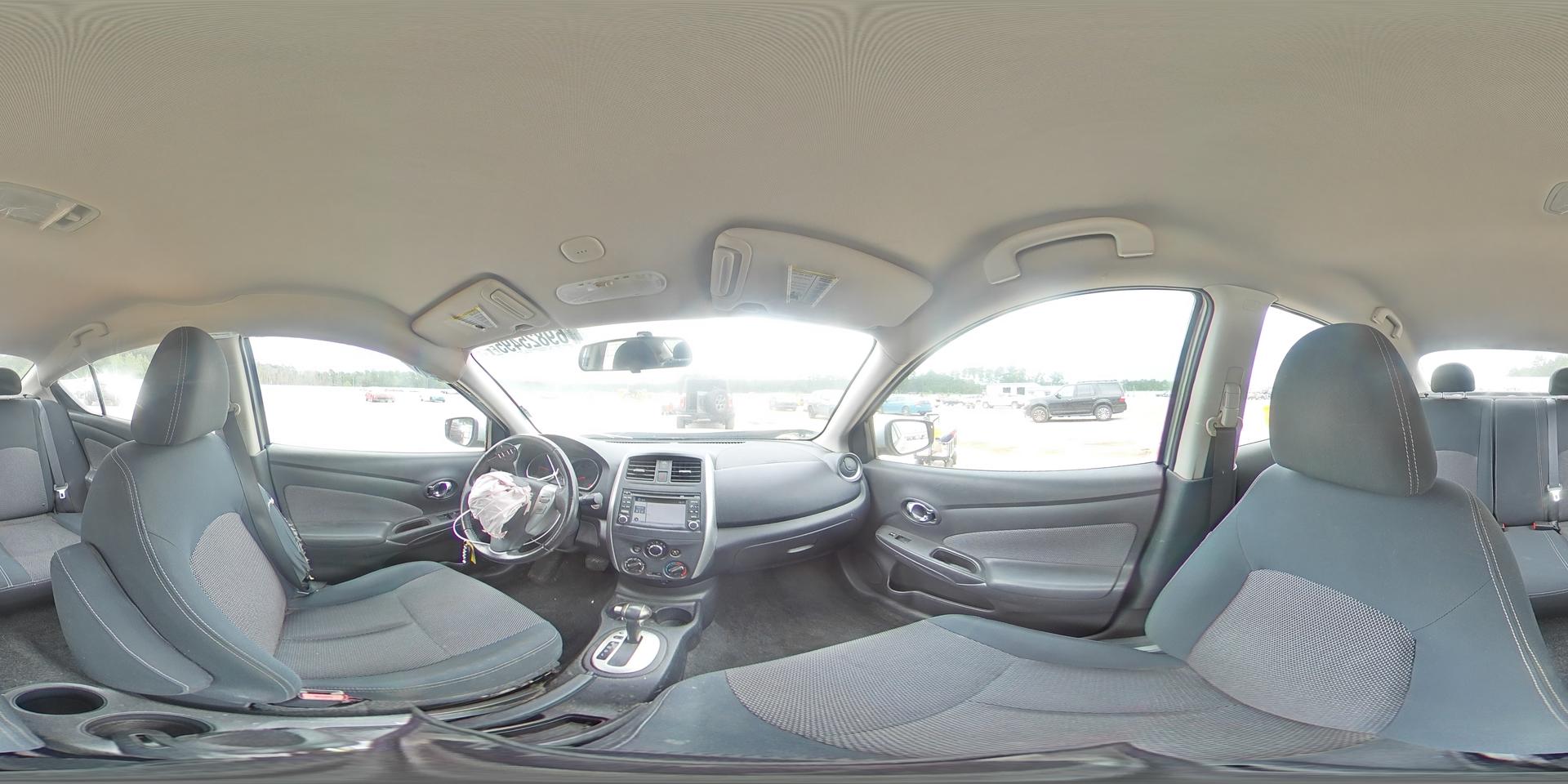 2016 NISSAN VERSA