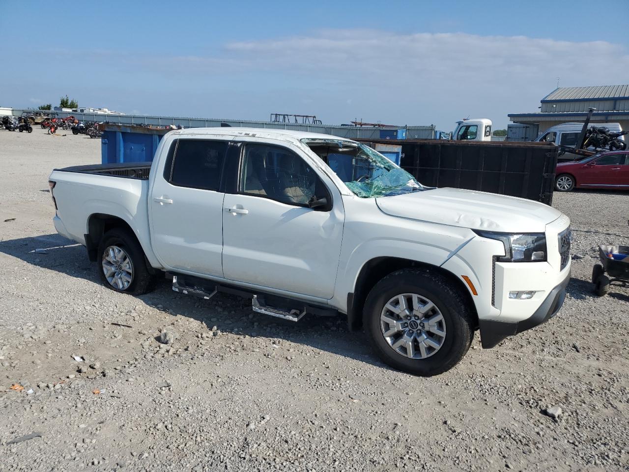 2022 NISSAN Frontier