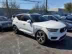 2019 VOLVO XC40