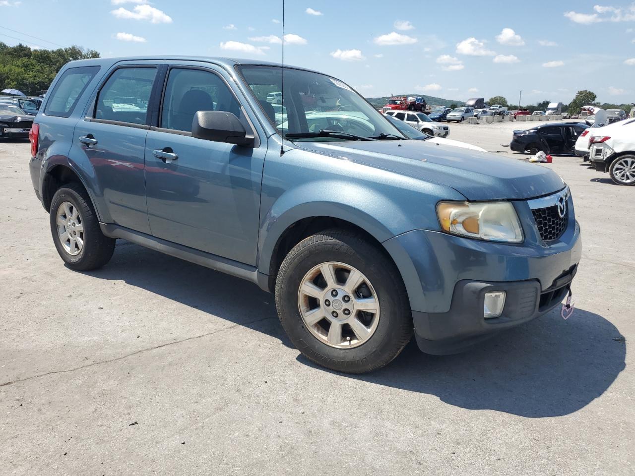 2011 MAZDA Tribute