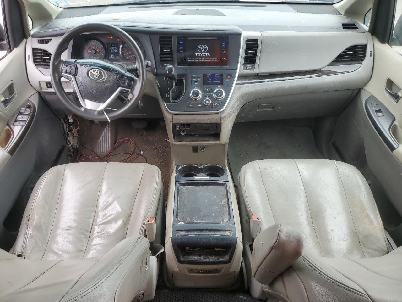 2015 TOYOTA SIENNA