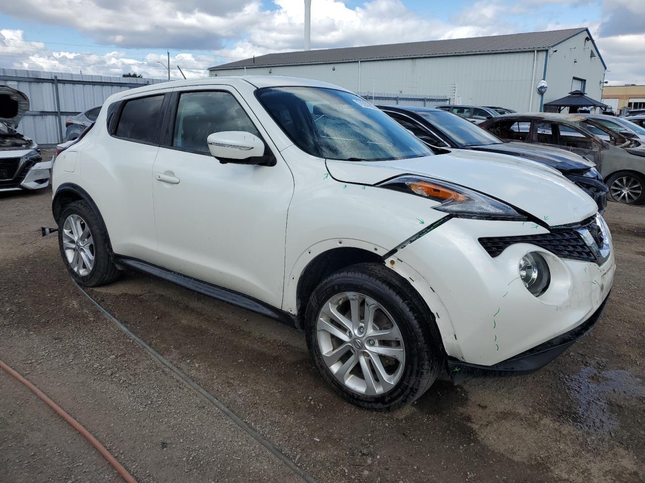 2015 NISSAN Juke