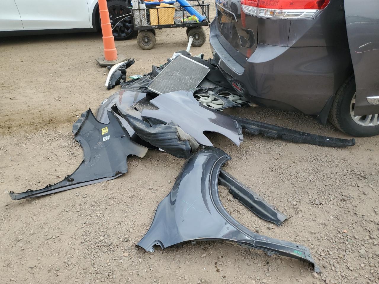 2013 TOYOTA SIENNA