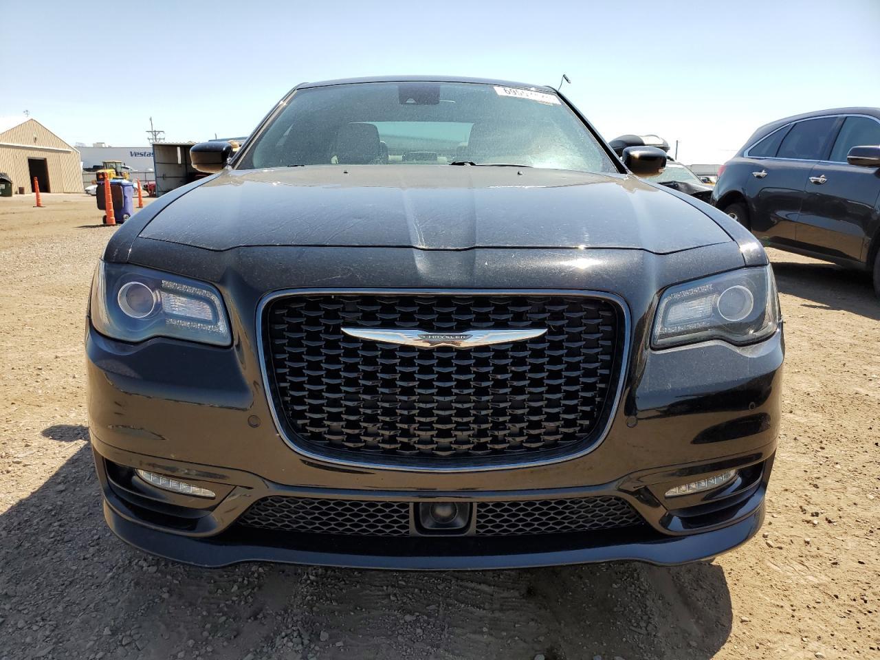 2017 CHRYSLER 300