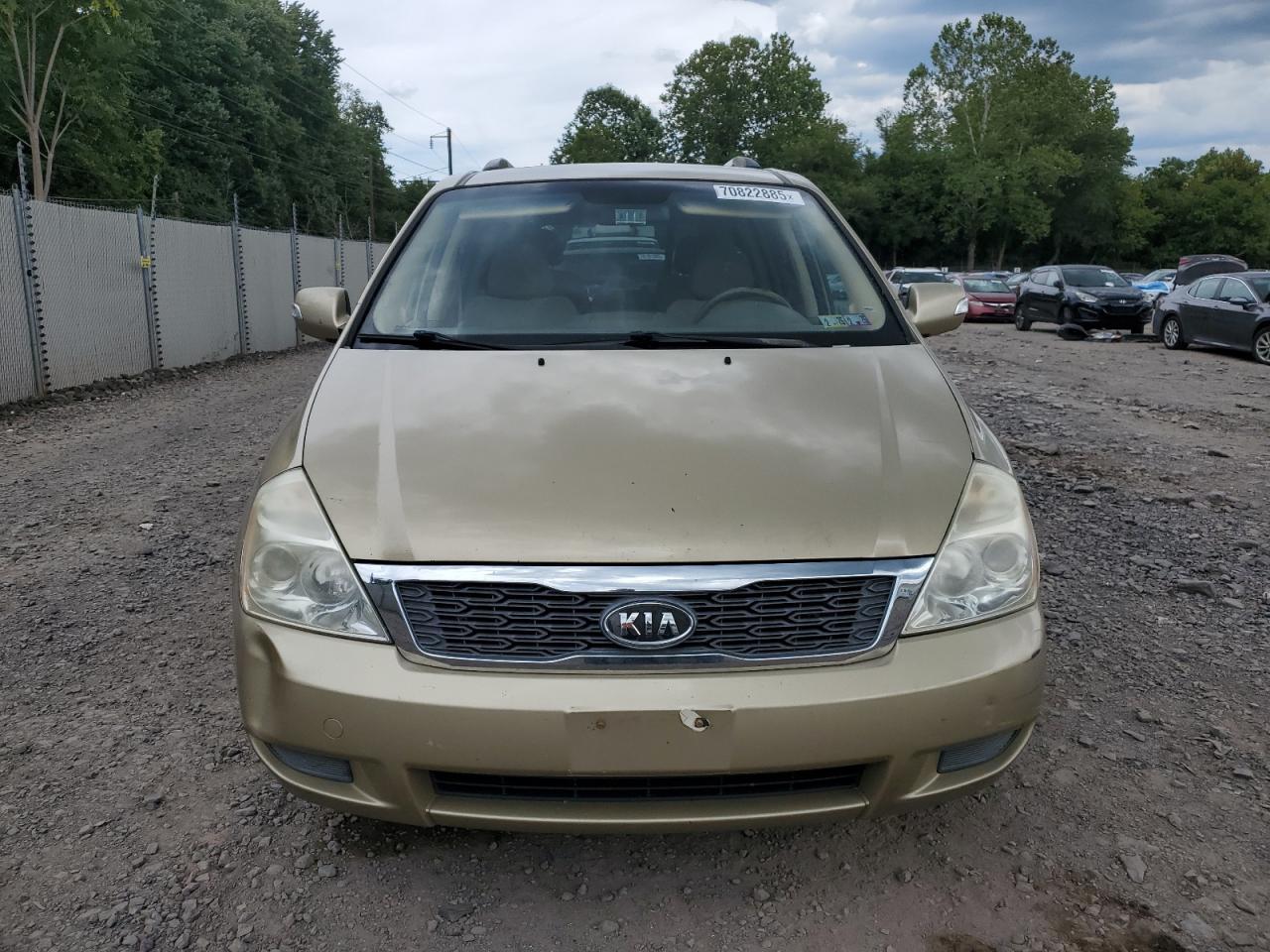 2011 KIA SEDONA