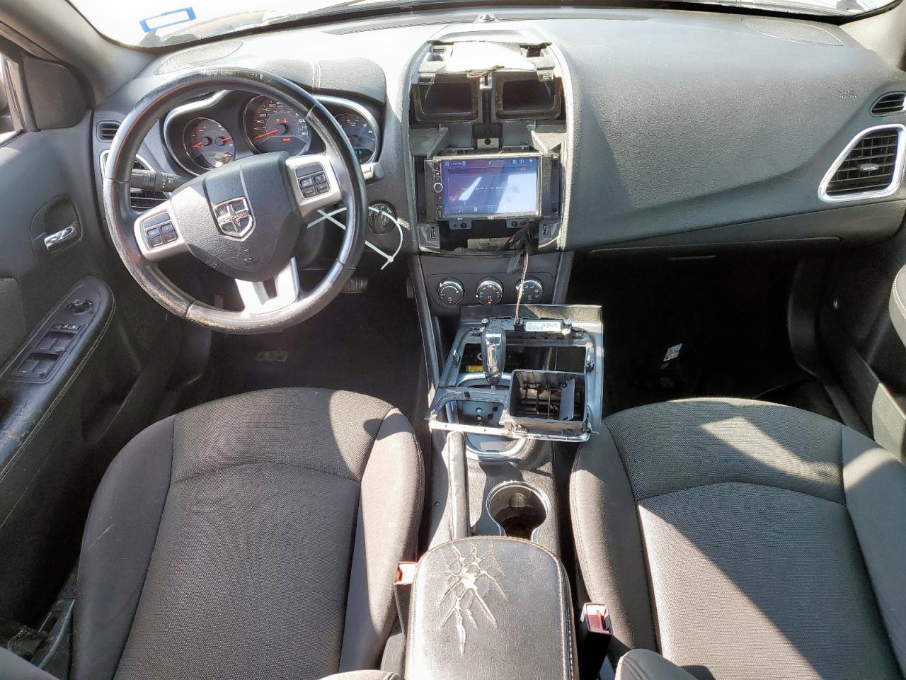 2013 DODGE Avenger