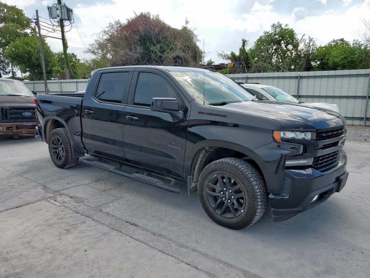 2021 CHEVROLET Silverado