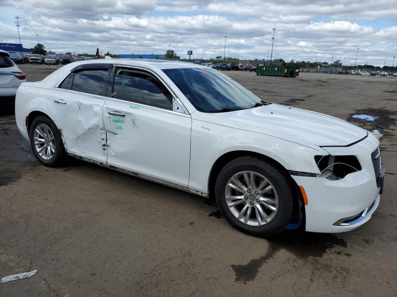 2016 CHRYSLER 300